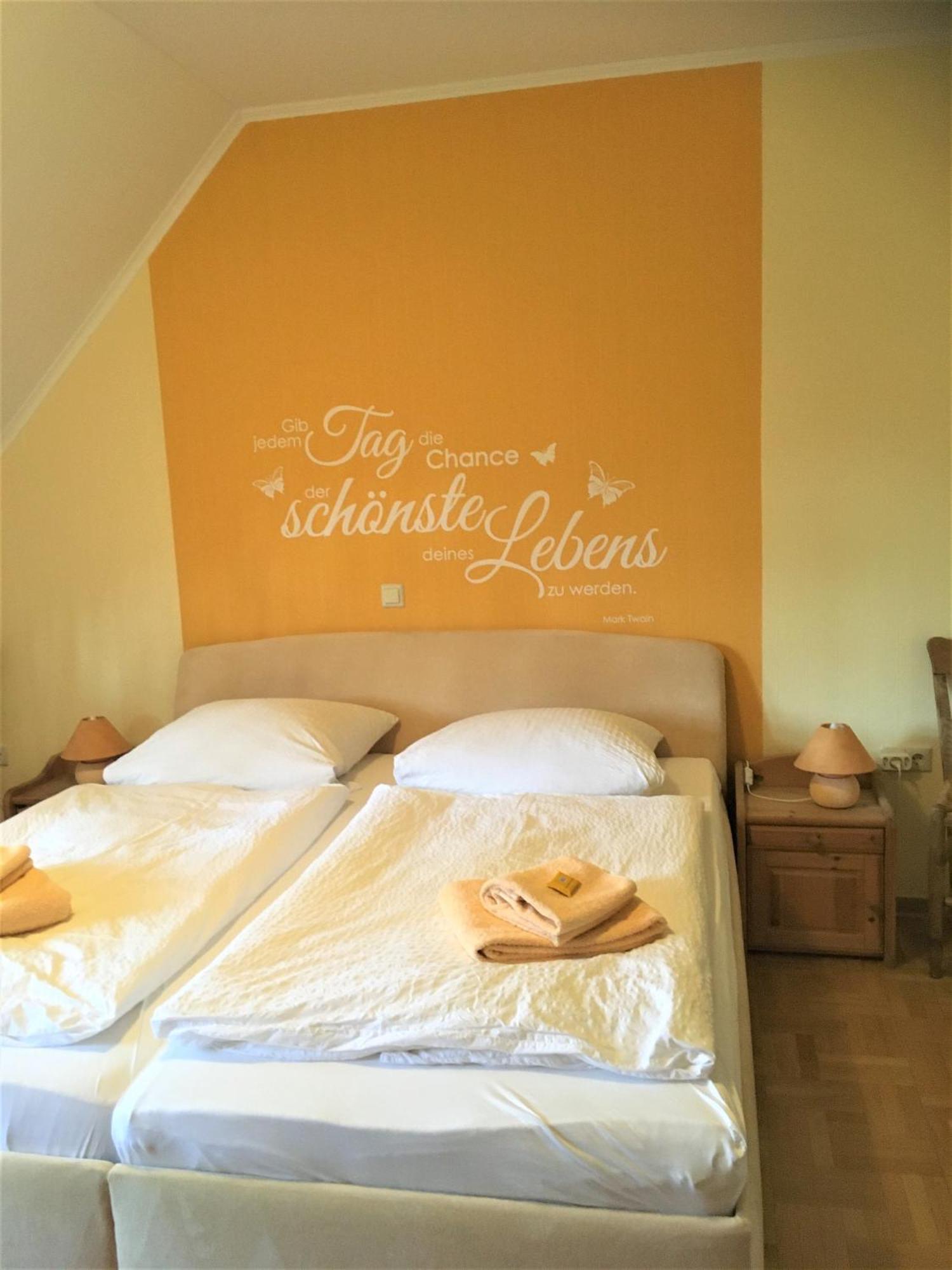 Waldgasthof Roeckers-Ferienwohnung Hahnenkrai メッペン エクステリア 写真
